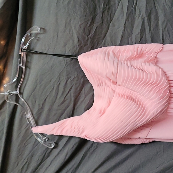 Dress - Picture 2 of 7